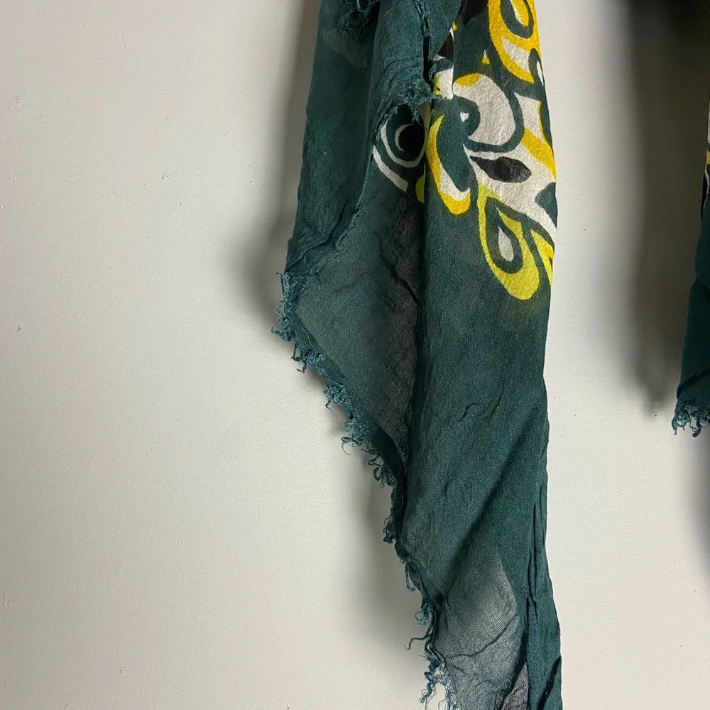 Green One Size Scarf - Picture 3 of 4